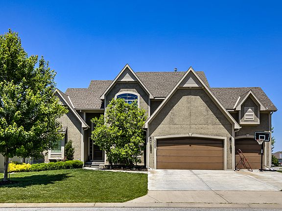 2nd image of 13300 W 173rd Pl