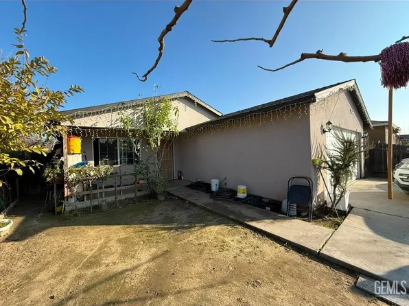 1954 Broadway St, Wasco, CA 93280