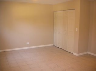 718 Adams Ct, Bolingbrook, IL 60440