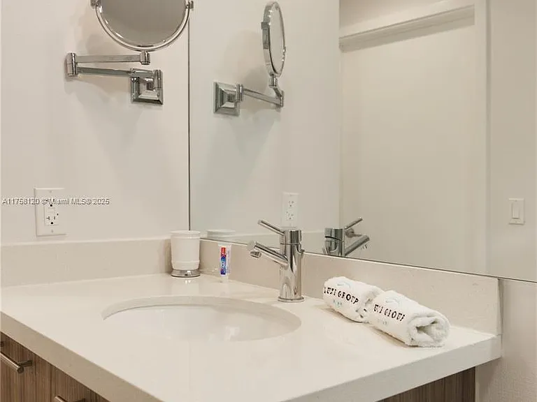 6700 Indian Creek Dr #Penthouse 5 — Photo 25