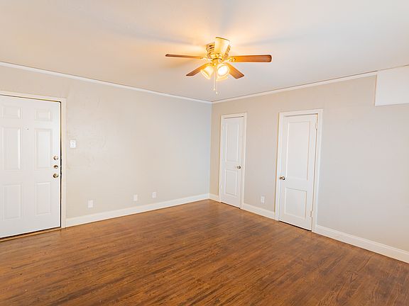 3rd image of 2212 N Fitzhugh Ave APT 8
