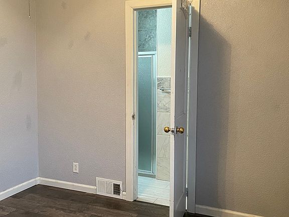 4th image of 1414 Brinckerhoff Ave #4