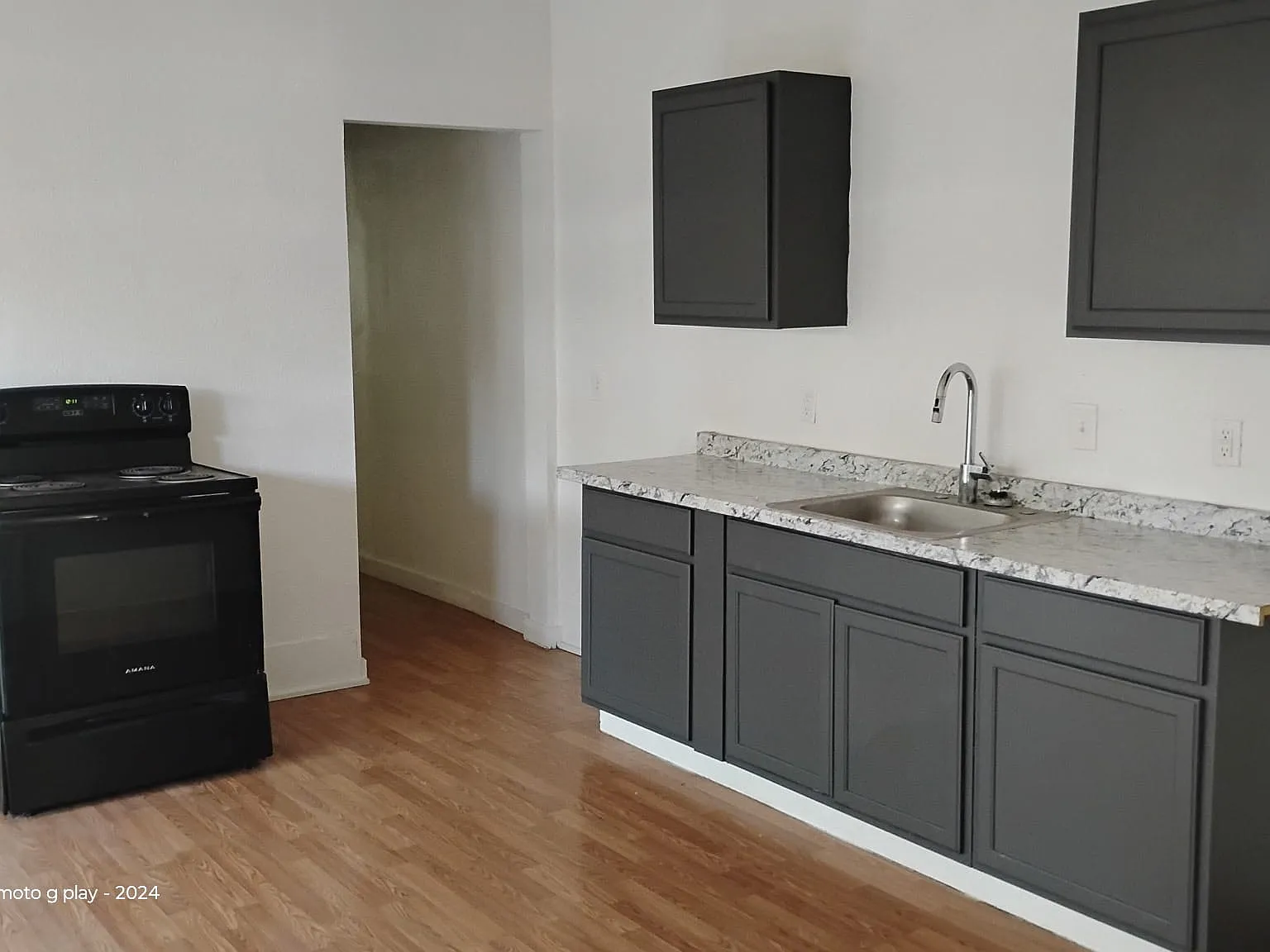2 bed, 970 sqft, $770 — Photo 2
