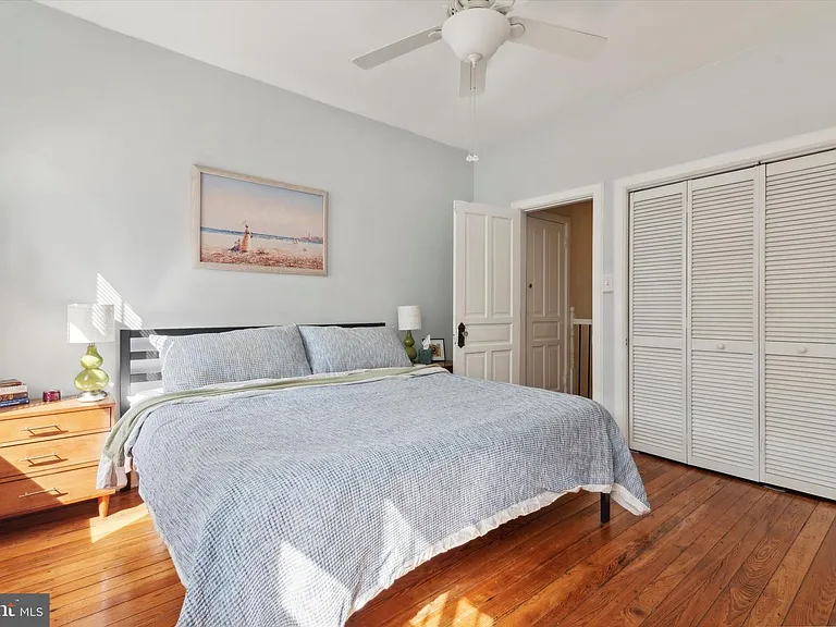 889 N Bucknell St — Photo 17