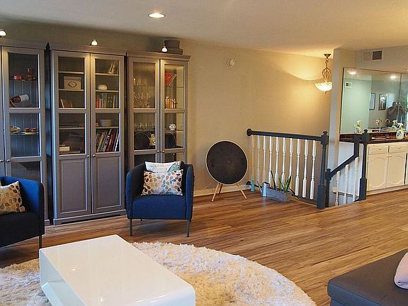 4th image of 4415 Saugus Ave APT 209