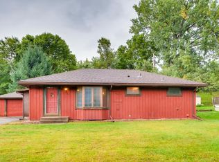 3136 90th St W, Bloomington, MN 55431