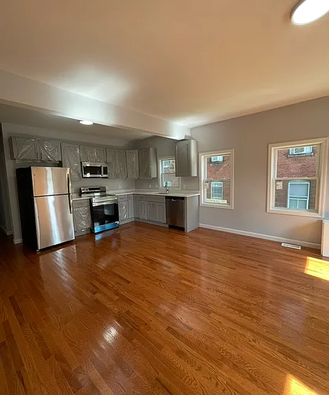 109 Beacon St — Photo 1