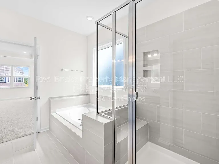 9008 Catboat St — Photo 26