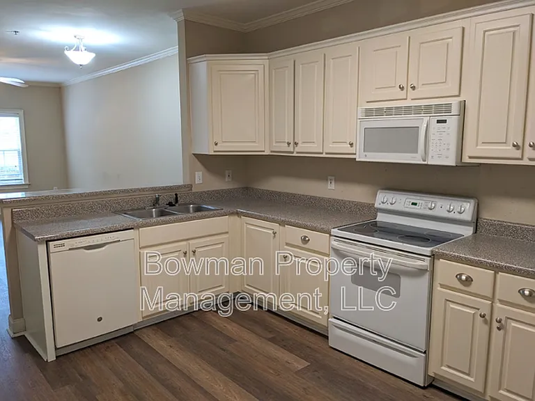 460 Barnett Shoals Rd #F3 — Photo 6
