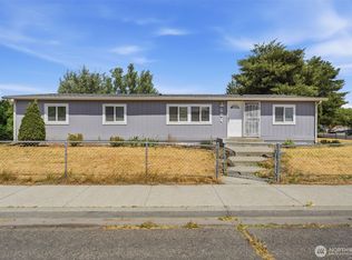 604 N Elm Street, Pasco, WA 99301