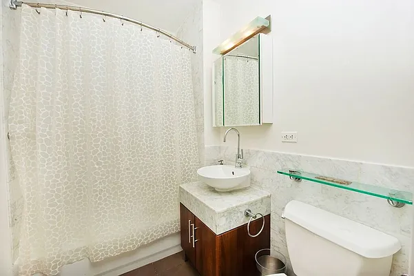 Rented by Nest Seekers International | media 36