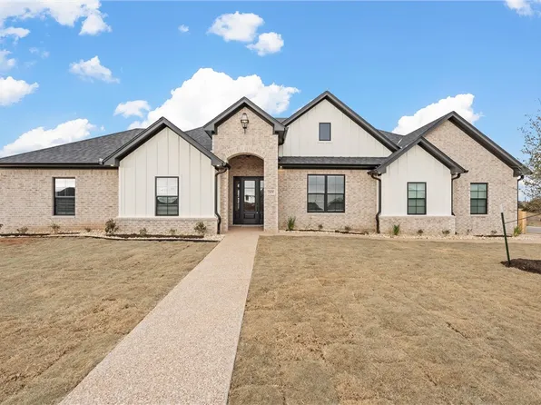 2101 Bankside Ln, Lorena, TX 76655