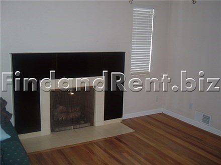 3rd image of 2616 E Yermo Ave