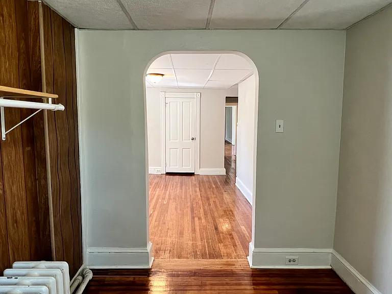 1411 E King St #6 — Photo 25
