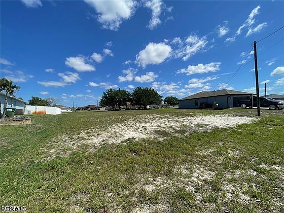 4th image of 615 NW 29th St