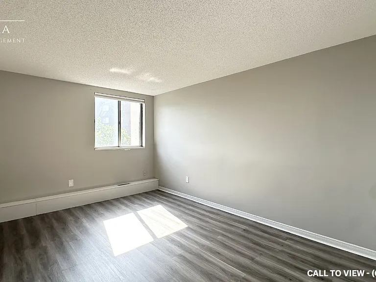 570 Proudfoot Ln #705 — Photo 6
