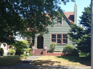 2568 10th Ave W, Seattle, WA 98119