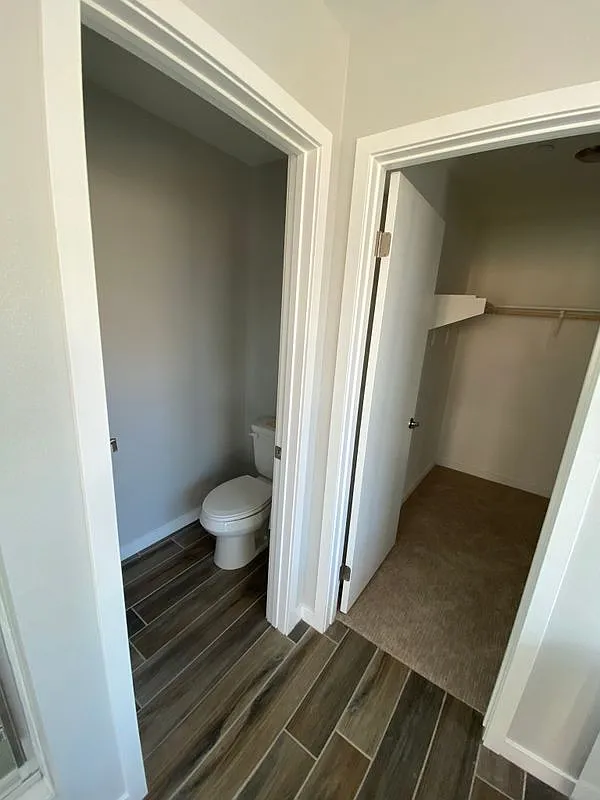 1 bed, 1.0 bath, 500 sqft, $1,300 — Photo 3