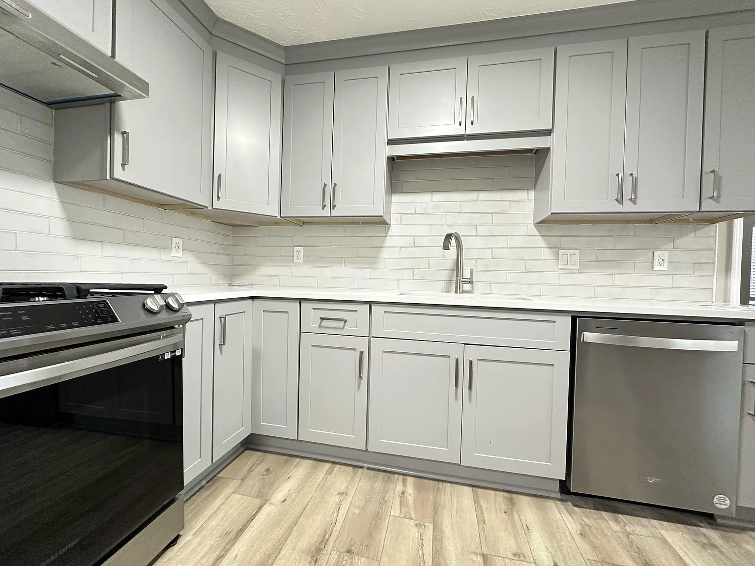 2 bed, 1146 sqft, $1,995 — Photo 3