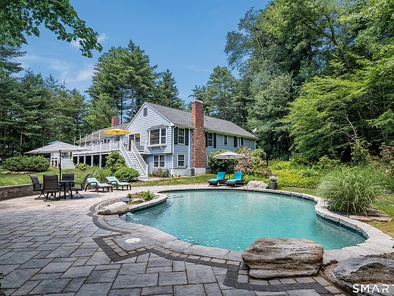4th image of 63 Brookmoor Road