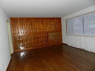 3rd image of 225 Arcadia Dr