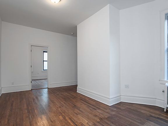 4th image of 372 Saint Johns Pl APT 43
