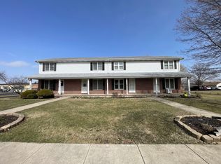 105 Colonial Pkwy UNIT D, Yorkville, IL 60560