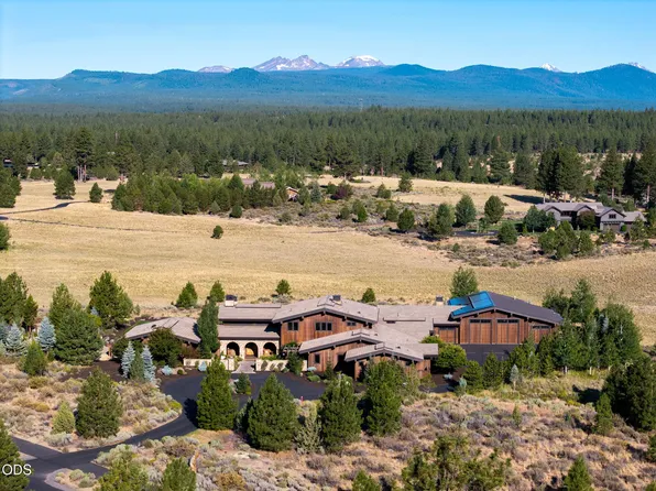 19100 Macalpine Loop, Bend, OR 97702