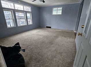 652 E 4th St, Erie, PA 16507