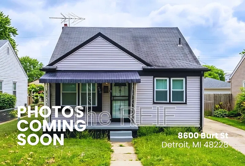 3 bed, 1.0 bath, 1003 sqft, $1,350 — Photo 2