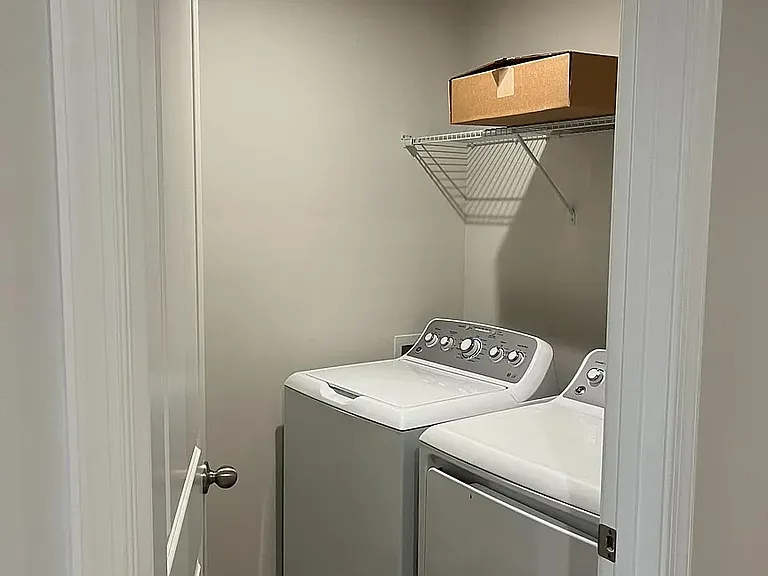 345 Campus Ln — Photo 5