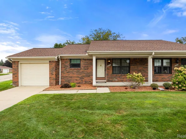 28037 Maple Forest Blvd E #52, Harrison Township, MI 48045