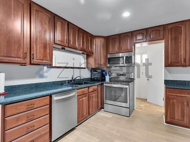 626 Foothill Dr — Photo 10