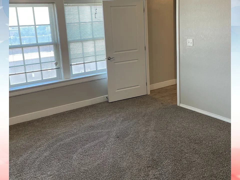 Laguna Lofts