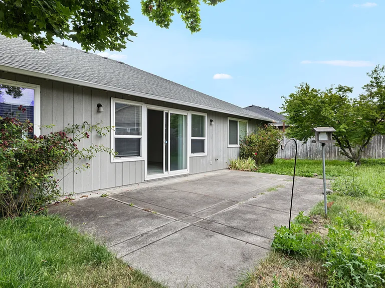 621 Shadow Wood Dr — Photo 17