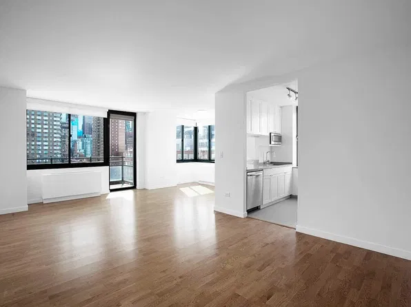 200 W 60th St, New York, NY
