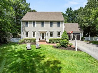 10 Franklin Rodgers Rd, Hingham, MA 02043