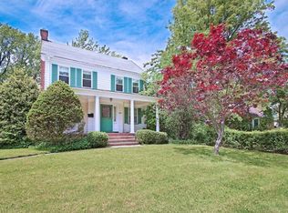 2528 Queenston Rd, Cleveland Heights, OH