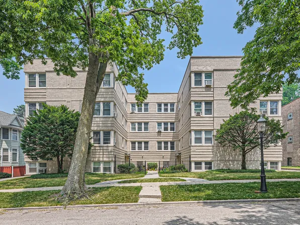 104 Pine Ave APT 8, Riverside, IL 60546