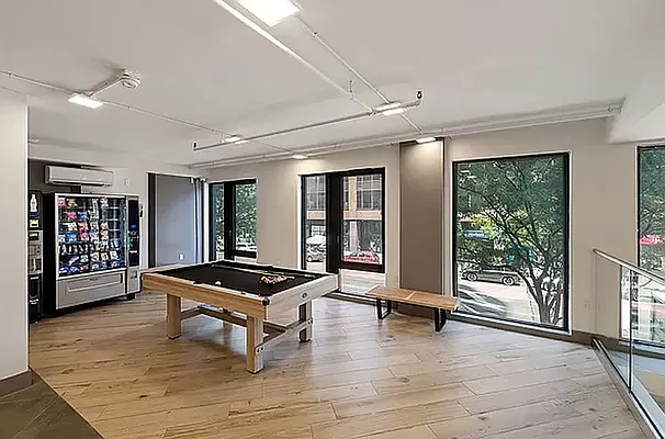 Rented by REAL New York | media 28