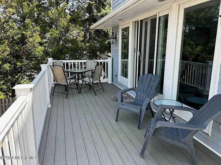 111 Jersey City Ave — Photo 14