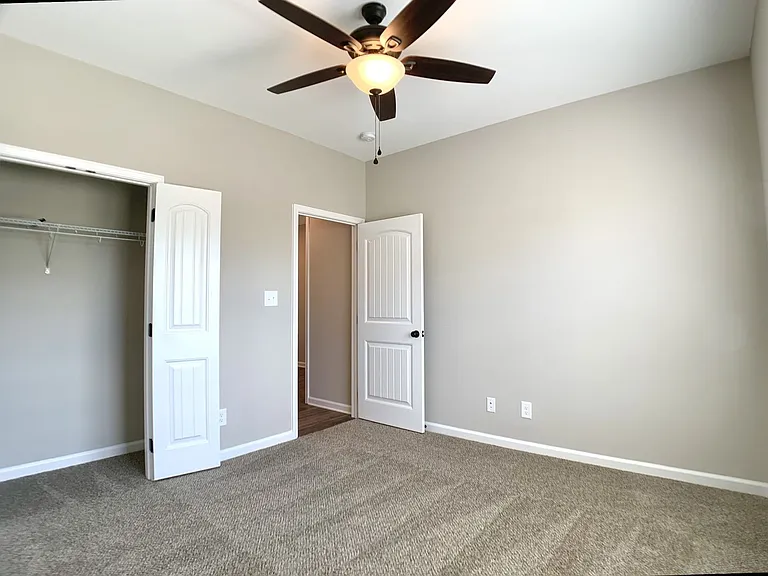 421 Ayden Ln — Photo 27