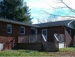 2nd image of 29 Louise St