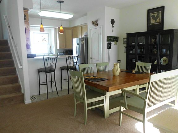Dining room into kitchen