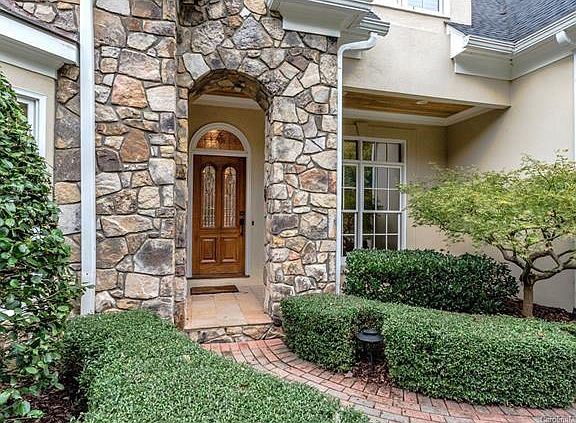 2nd image of 4106 Waterford Dr