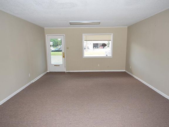 4th image of 2106 Enterprise Blvd