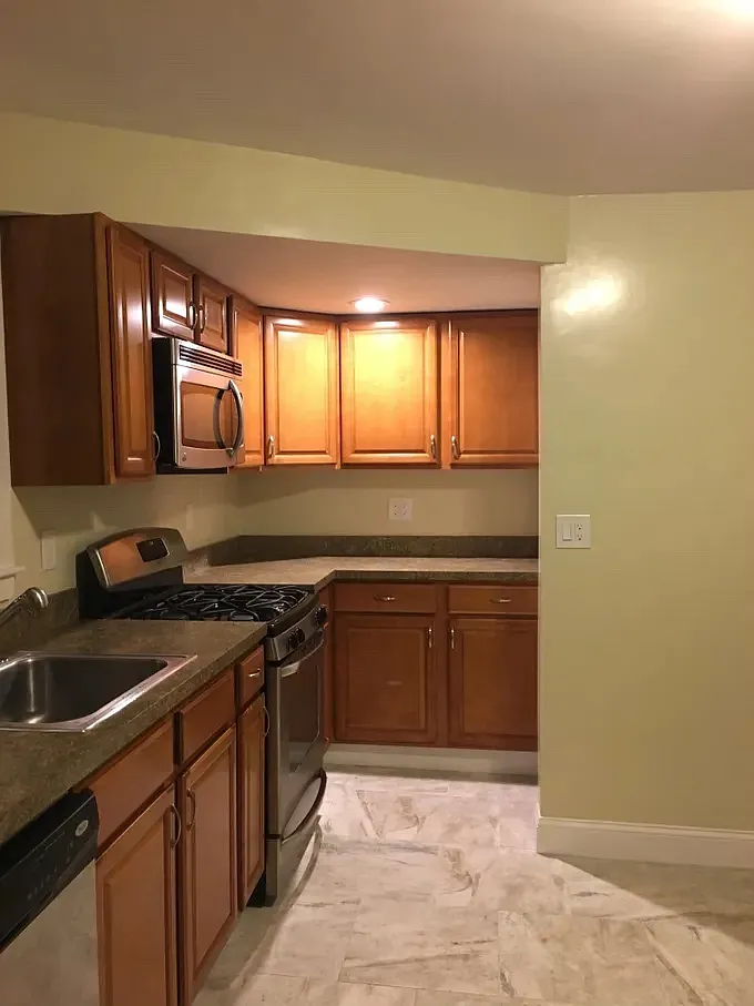 2 bed, 1150 sqft, $2,995 — Photo 4