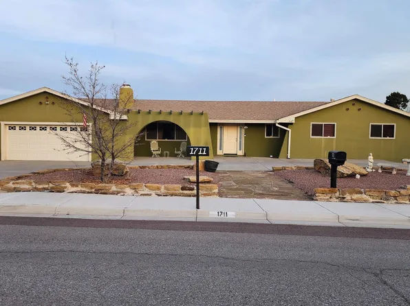 1711 Linda Dr, Gallup, NM 87301