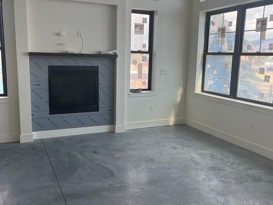 vic 2 bed lr _10282022