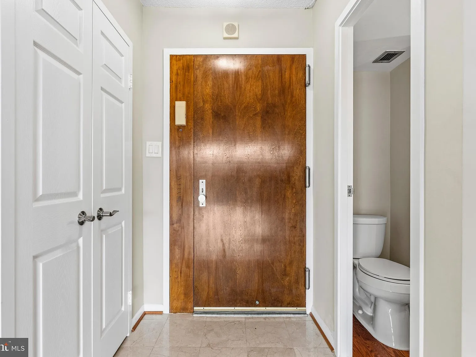Alexandria House — Photo 4